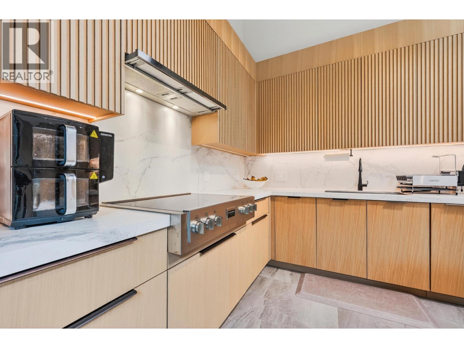 423 Greensboro Place, Vancouver, British Columbia  V5X 4M6 - Photo 6 - R3121918