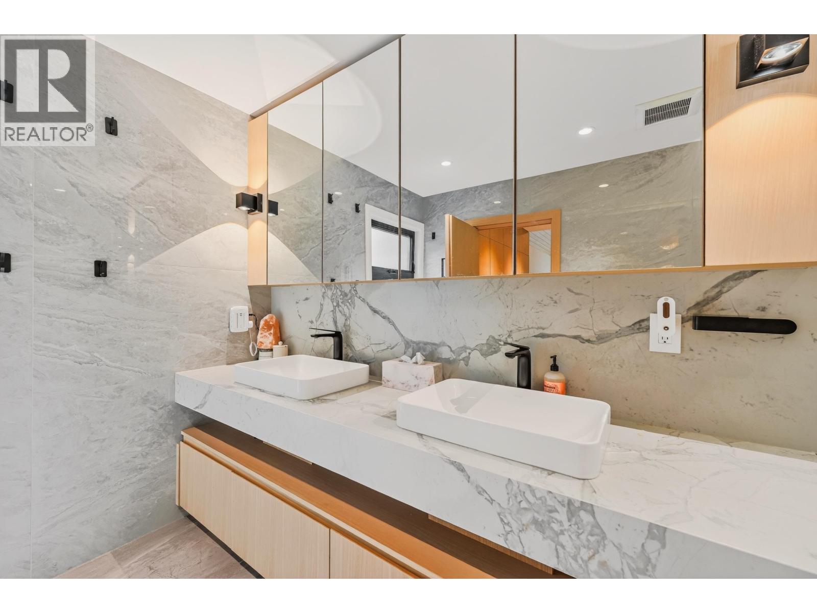 423 Greensboro Place, Vancouver, British Columbia  V5X 4M6 - Photo 24 - R3121918