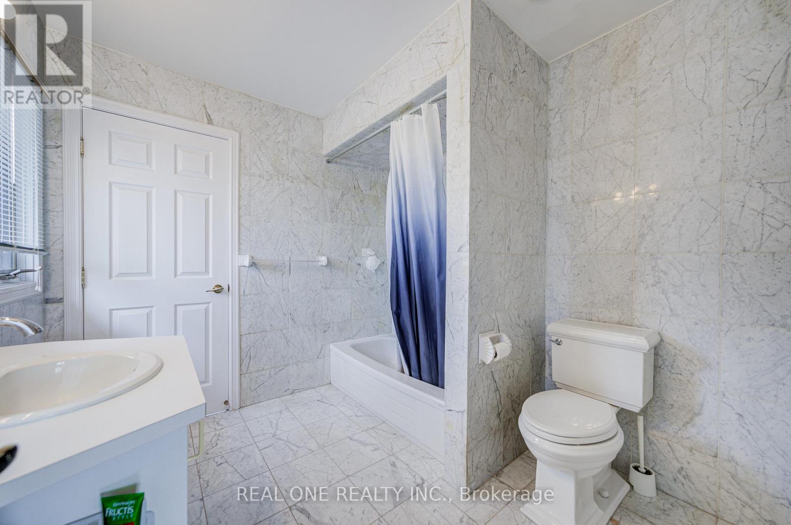 261 Mckee Avenue, Toronto, Ontario  M2N 4E2 - Photo 20 - C13112014