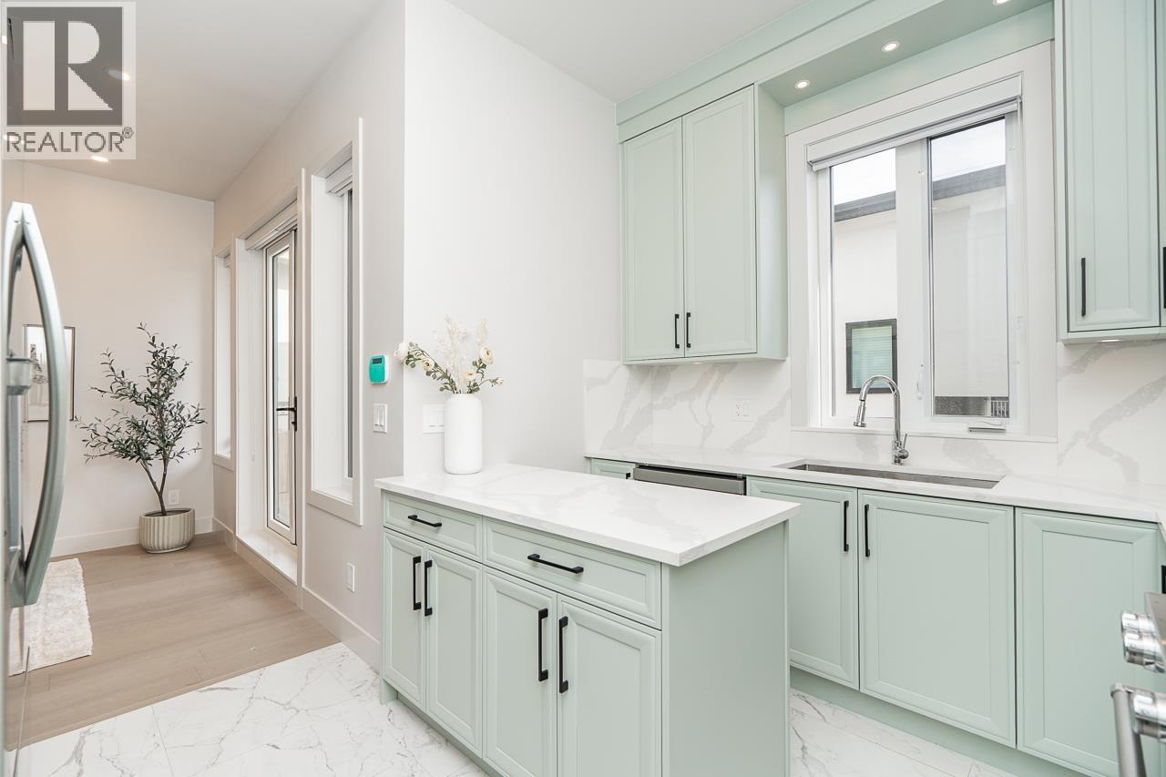 48 E 57th Avenue, Vancouver, British Columbia  V5X 1S4 - Photo 8 - R3122414
