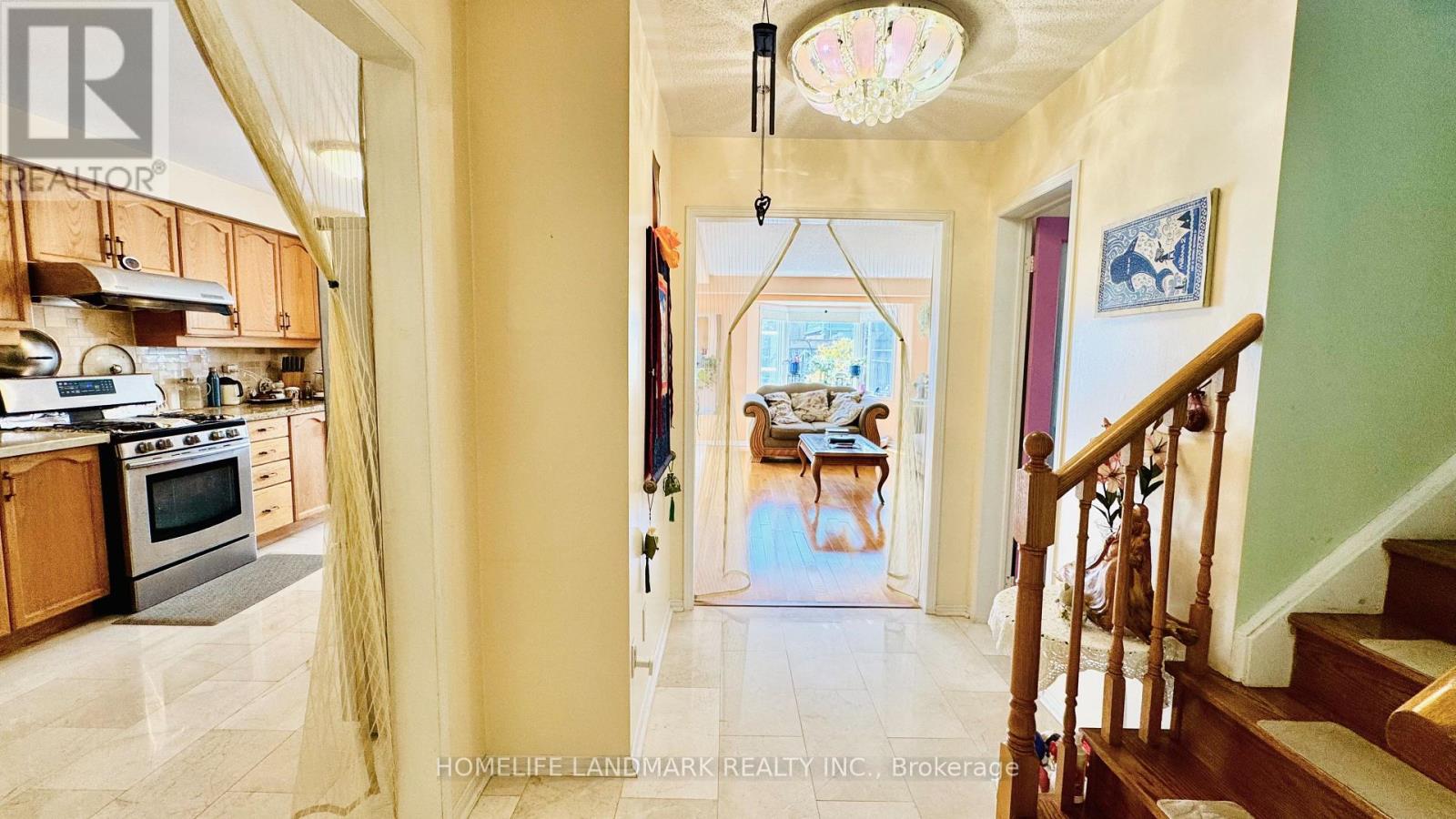 5812 Dalebrook Crescent, Mississauga, Ontario  L5M 5R7 - Photo 6 - W13097702