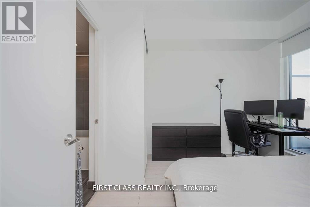 3703 - 950 Portage Parkway, Vaughan, Ontario  L4K 0J7 - Photo 10 - N13114336