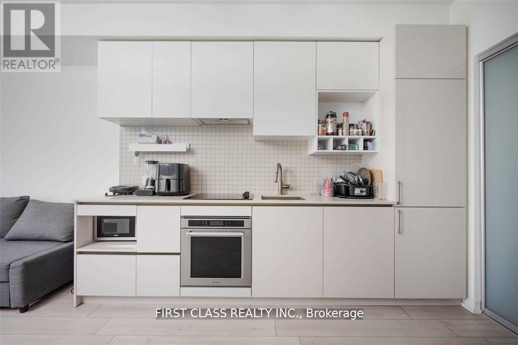 3703 - 950 Portage Parkway, Vaughan, Ontario  L4K 0J7 - Photo 3 - N13114336