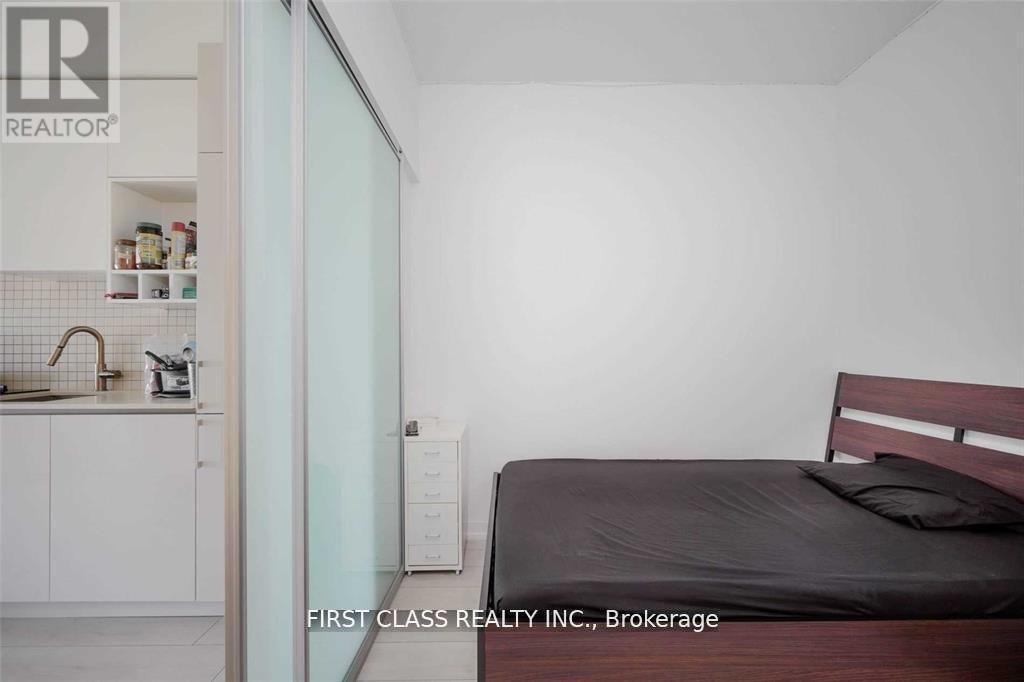 3703 - 950 Portage Parkway, Vaughan, Ontario  L4K 0J7 - Photo 6 - N13114336