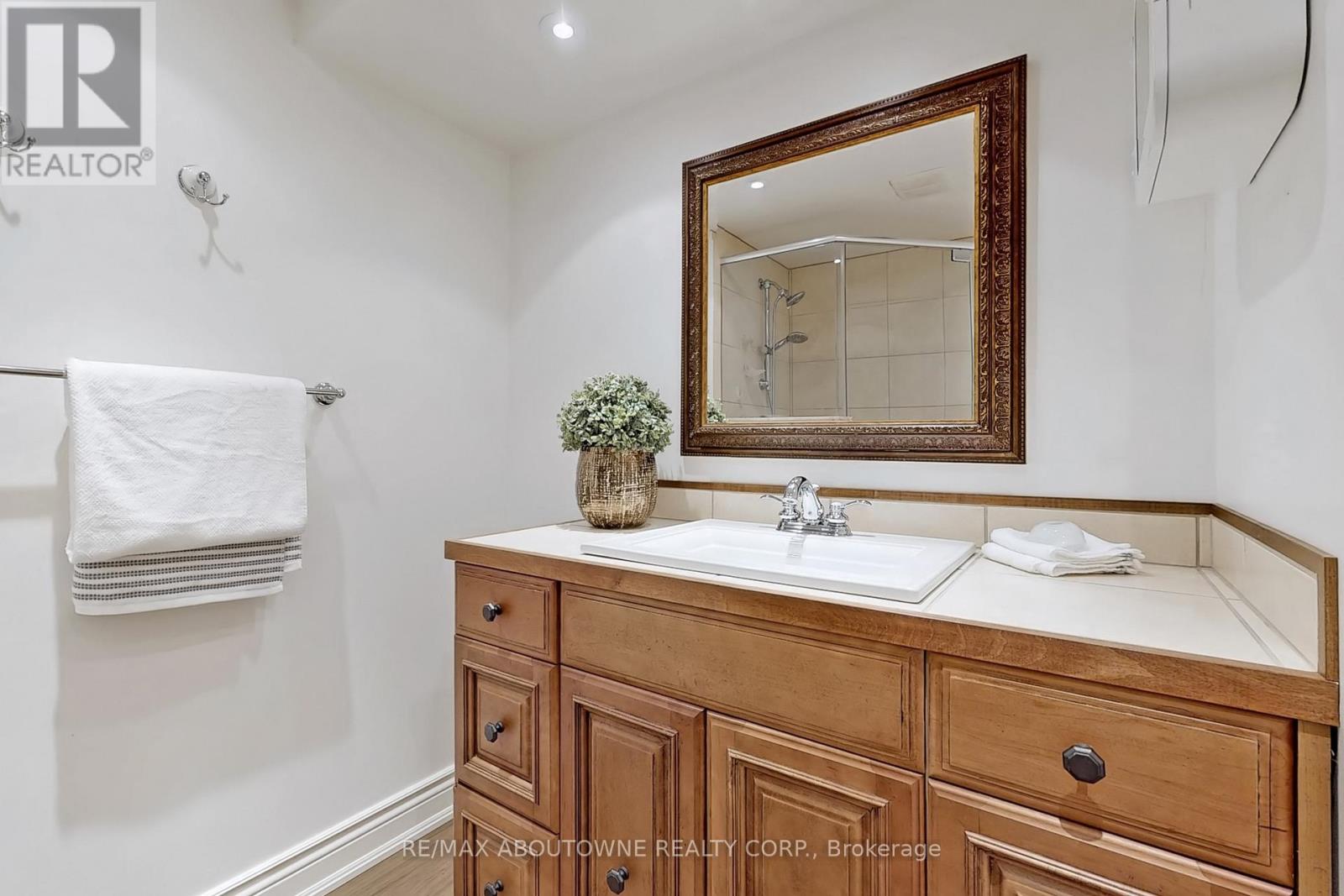 2362 Canso Road, Oakville, Ontario  L6J 5W6 - Photo 39 - W13114328