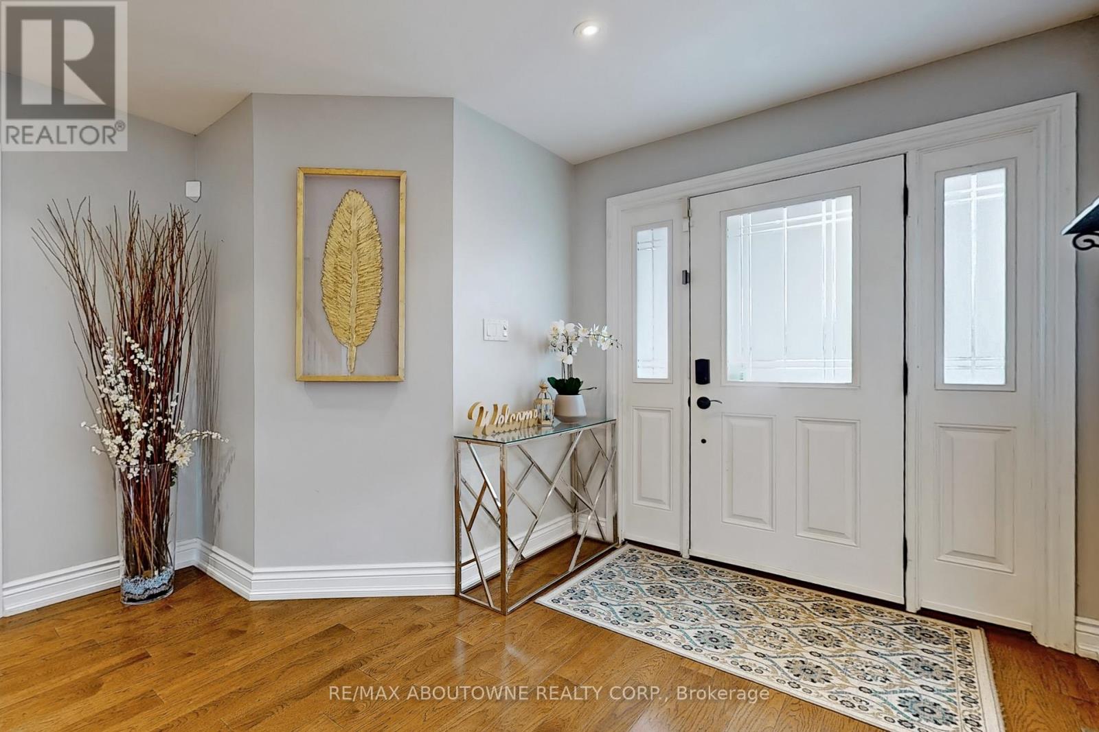 2362 Canso Road, Oakville, Ontario  L6J 5W6 - Photo 4 - W13114328