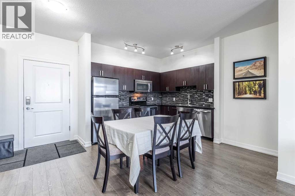 403, 117 Copperpond Common Se, Calgary, Alberta  T2Z 5E2 - Photo 5 - A2309558