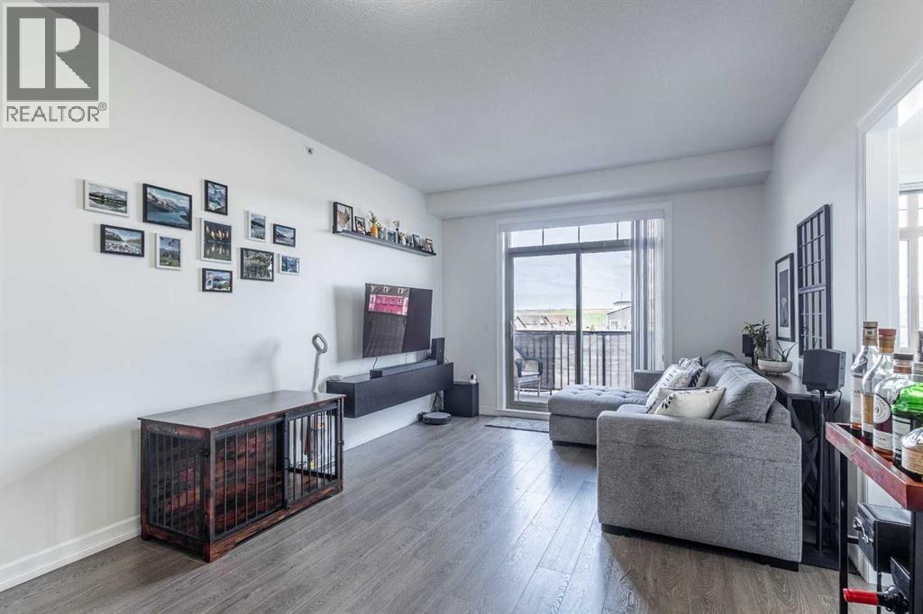 403, 117 Copperpond Common Se, Calgary, Alberta  T2Z 5E2 - Photo 7 - A2309558