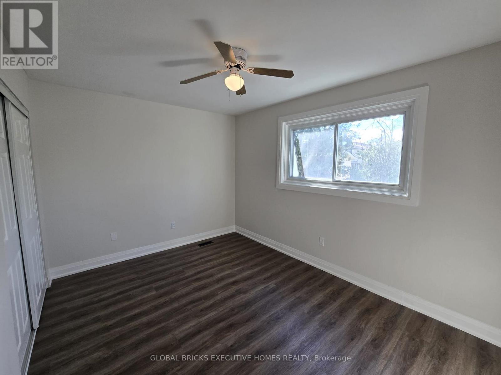 Main - 3285 Lansdown Drive, Burlington, Ontario  L7M 1S4 - Photo 11 - W13111994