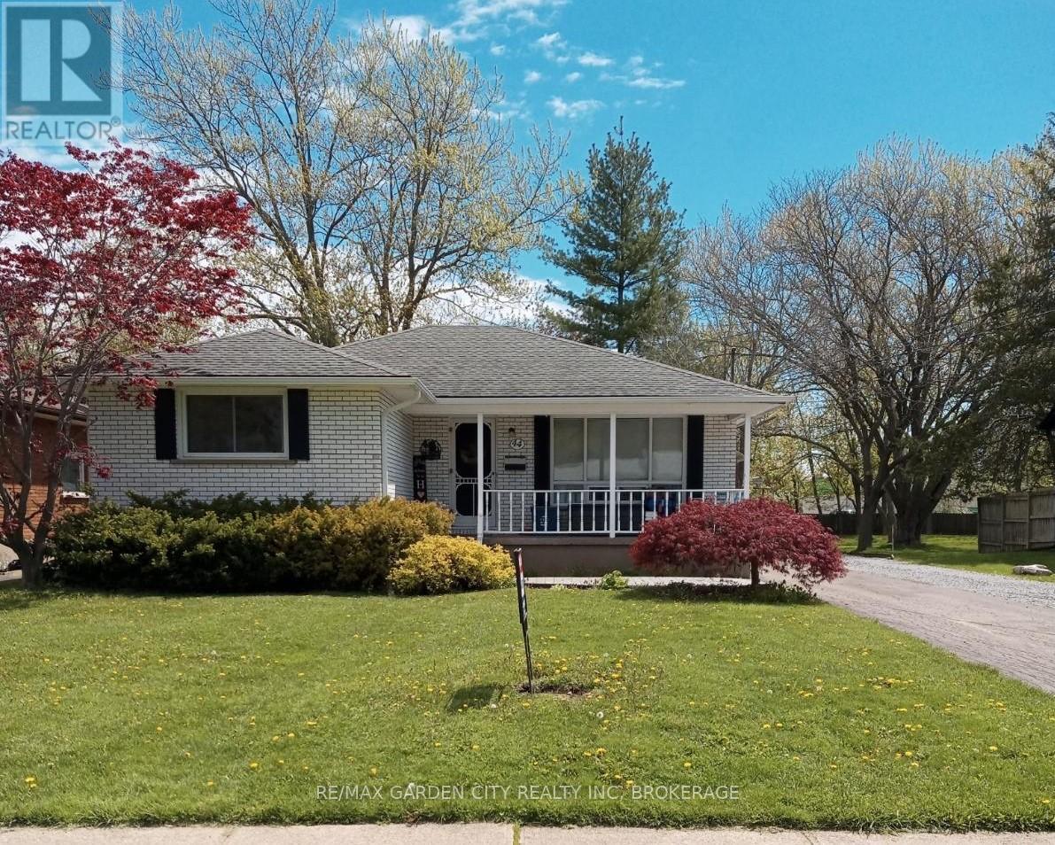 44 VALENCOURT DRIVE, Welland, Ontario