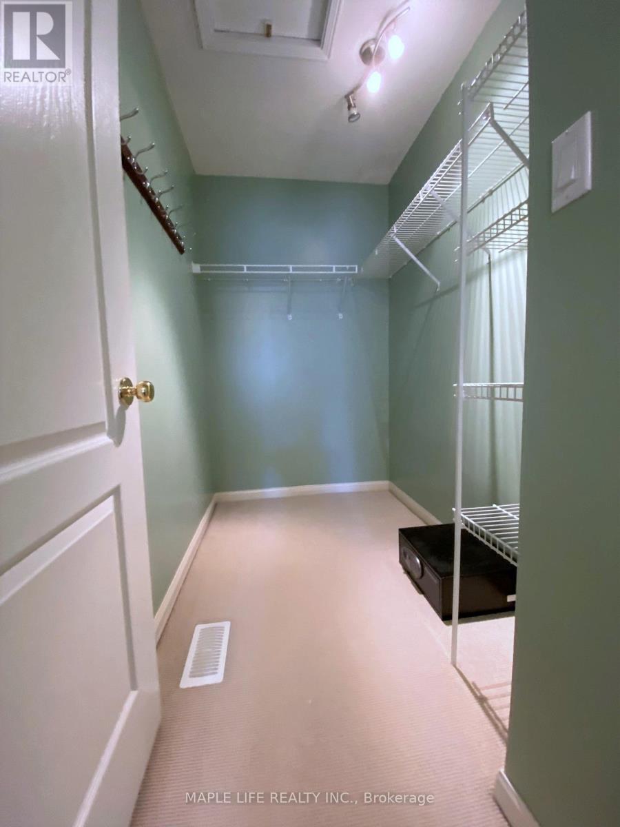 623 Grandview Way, Toronto, Ontario  M2N 6V4 - Photo 17 - C13114366