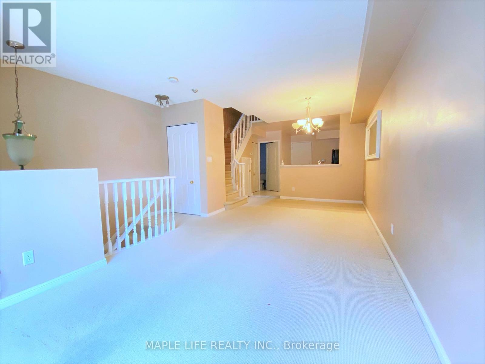 623 Grandview Way, Toronto, Ontario  M2N 6V4 - Photo 5 - C13114366
