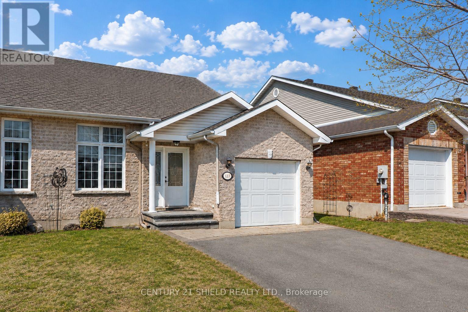 127 HEMLOCK CRESCENT, Cornwall, Ontario