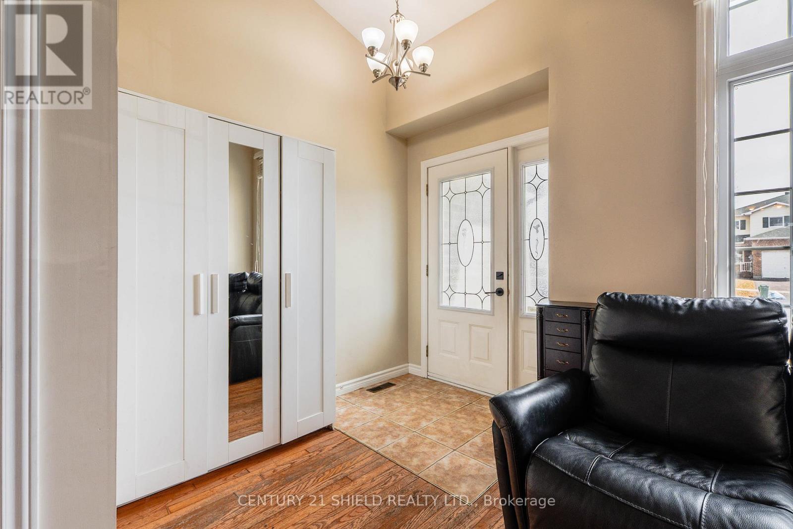 127 Hemlock Crescent, Cornwall, Ontario  K6H 7L7 - Photo 8 - X12984572