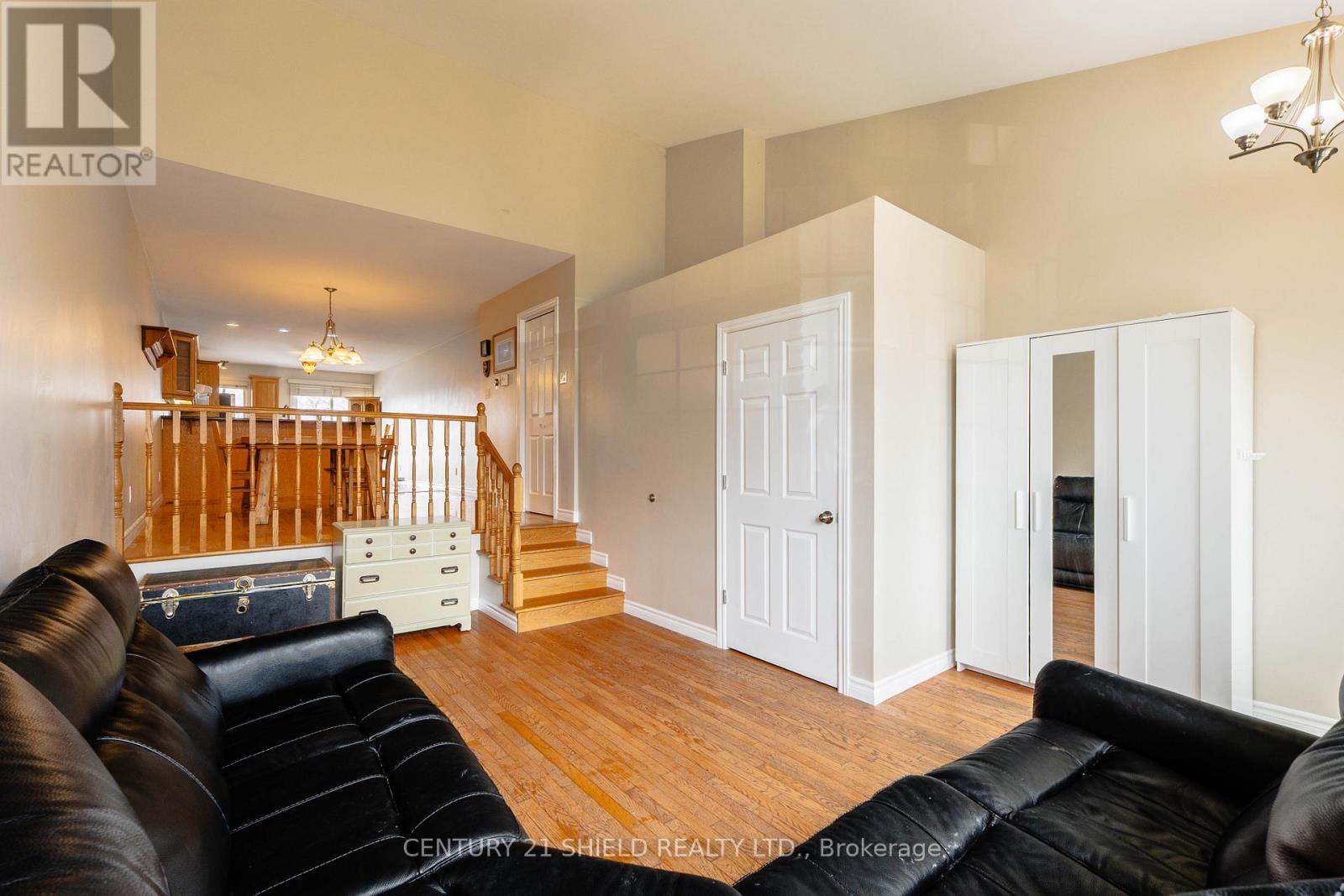 127 Hemlock Crescent, Cornwall, Ontario  K6H 7L7 - Photo 9 - X12984572
