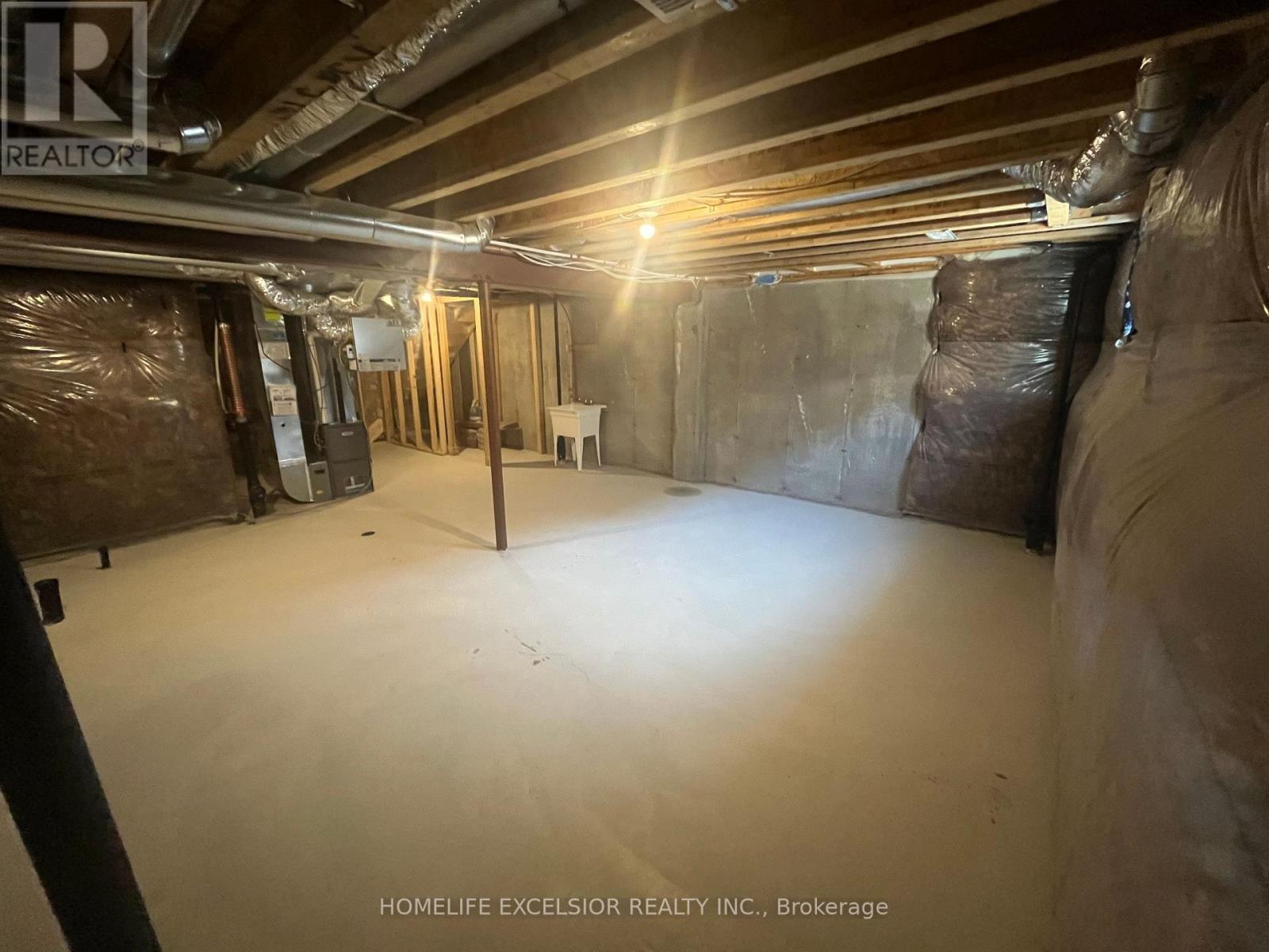 974 Crowsnest Hollow, Pickering, Ontario  L1X 0P4 - Photo 14 - E13114372
