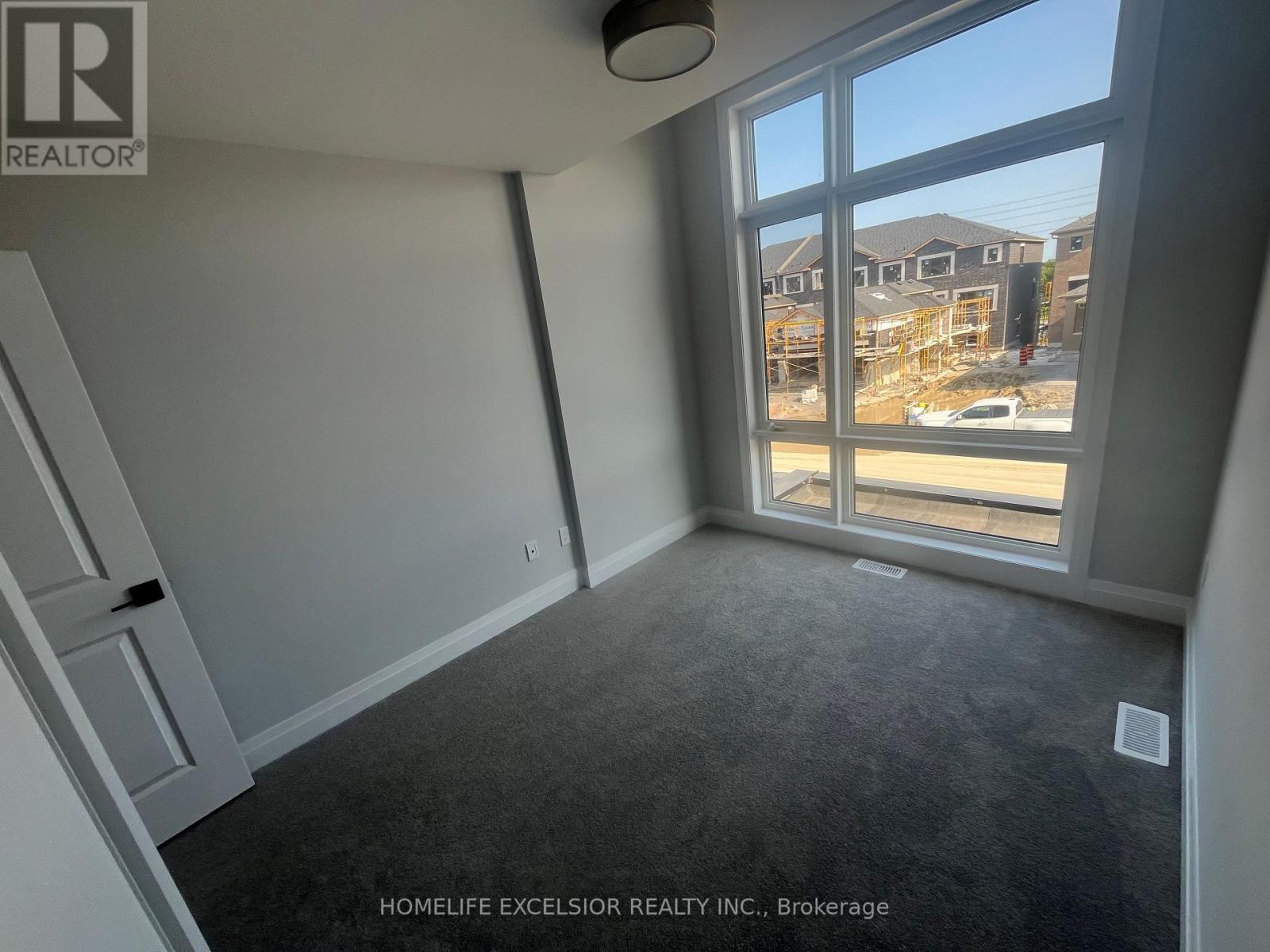 974 Crowsnest Hollow, Pickering, Ontario  L1X 0P4 - Photo 18 - E13114372