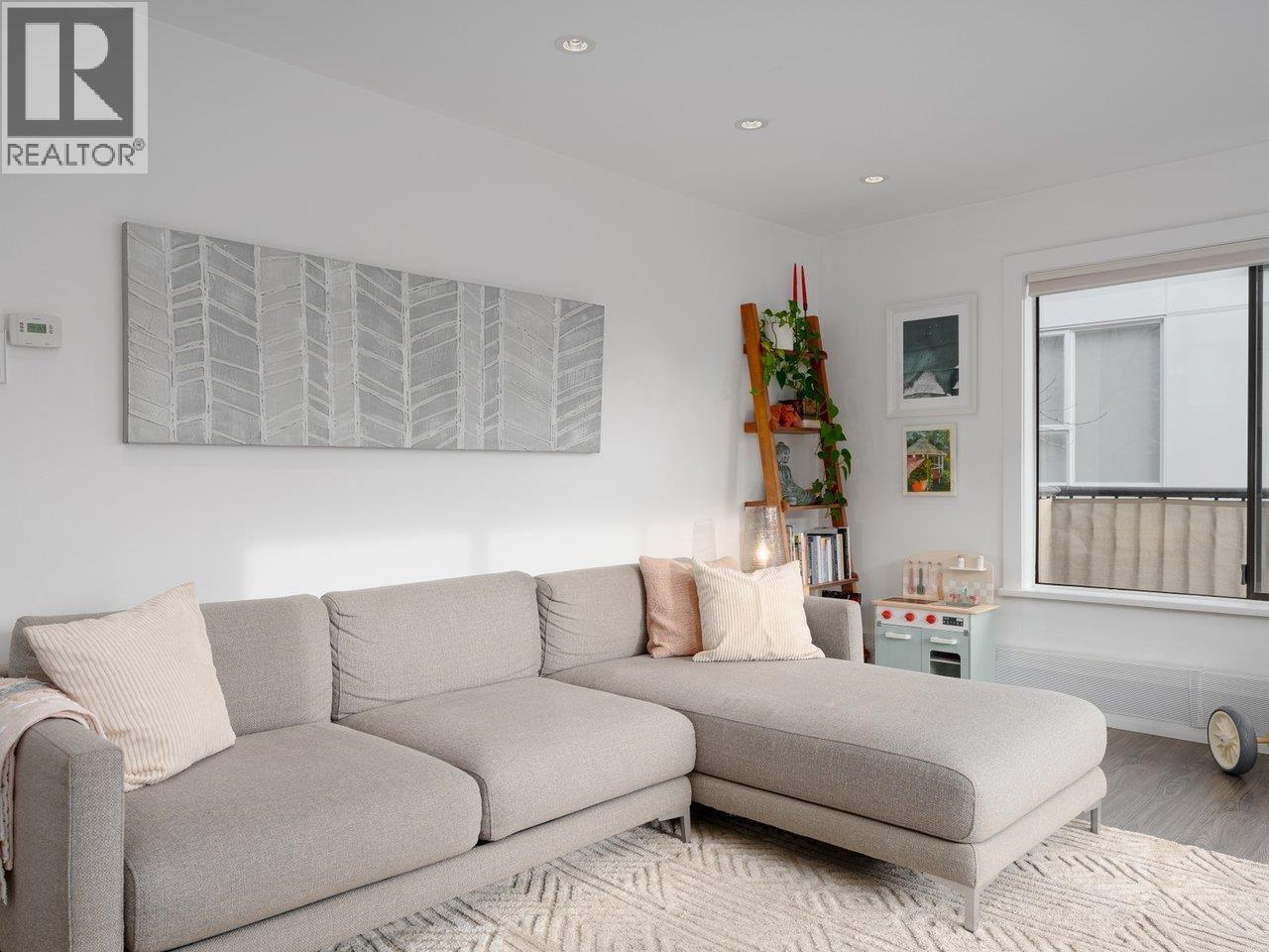 103 127 E 4th Street, North Vancouver, British Columbia  V7L 1H7 - Photo 13 - R3122277