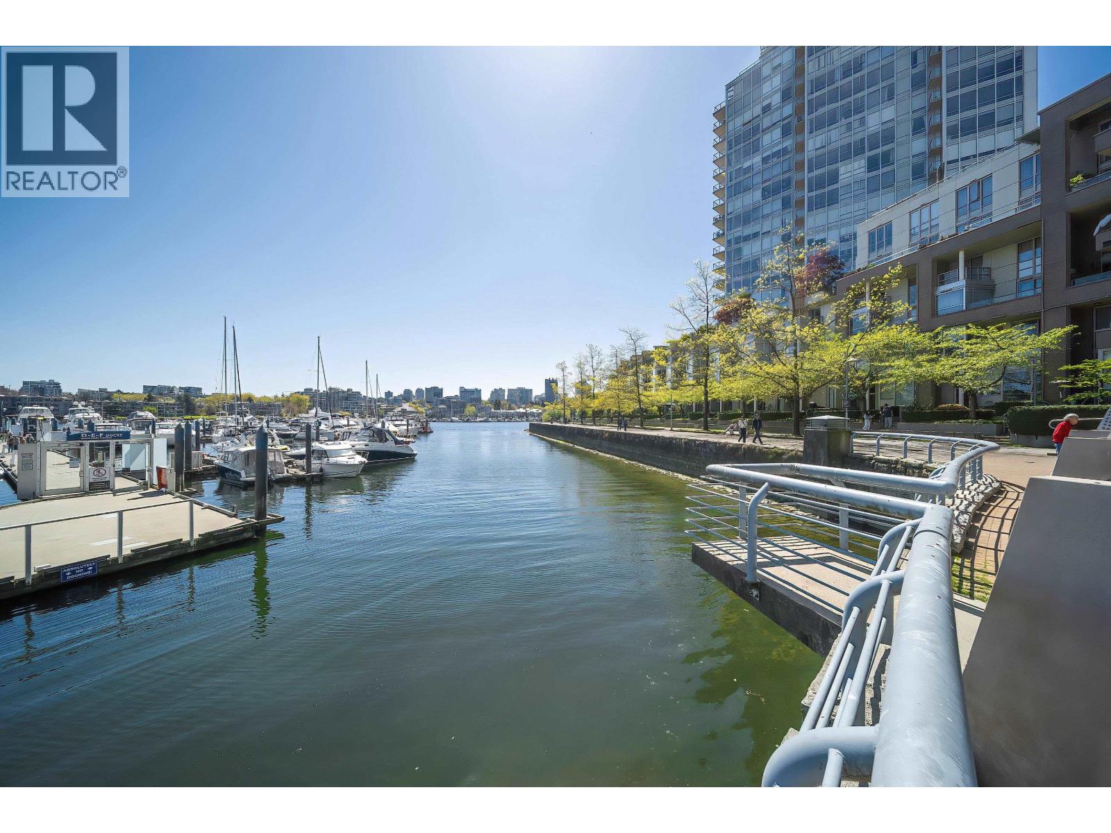 902 1199 Marinaside Crescent, Vancouver, British Columbia  V6Z 2Y2 - Photo 8 - R3122387