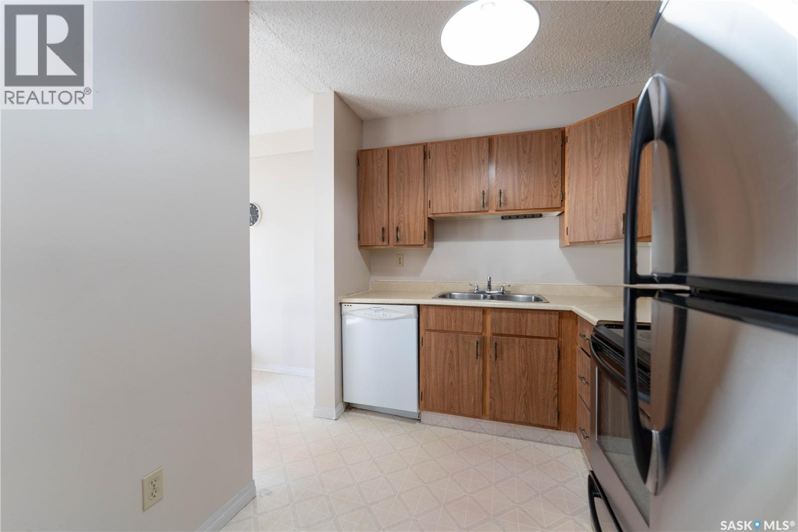 303 302 Tait Crescent, Saskatoon, Saskatchewan  S7H 5L2 - Photo 20 - SK035583