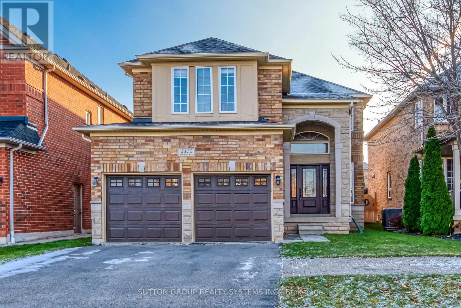 2132 Pine Glen Road, Oakville, Ontario  L6M 5B4 - Photo 1 - W13114352