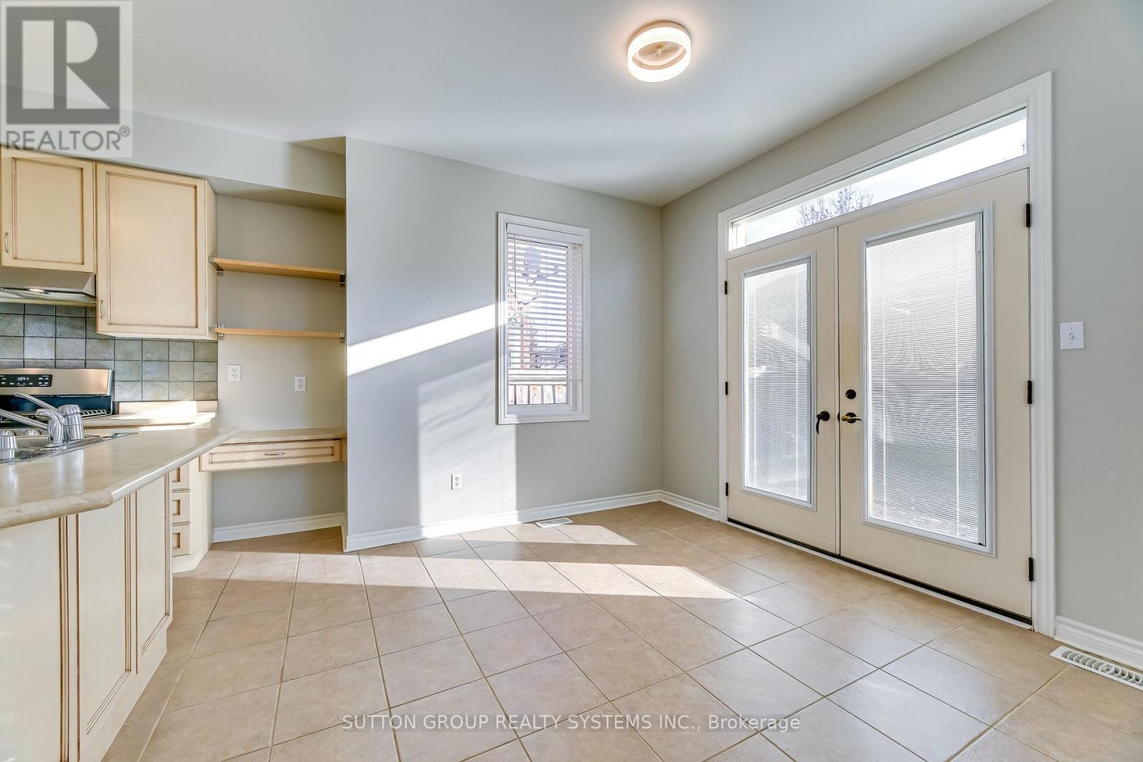 2132 Pine Glen Road, Oakville, Ontario  L6M 5B4 - Photo 21 - W13114352