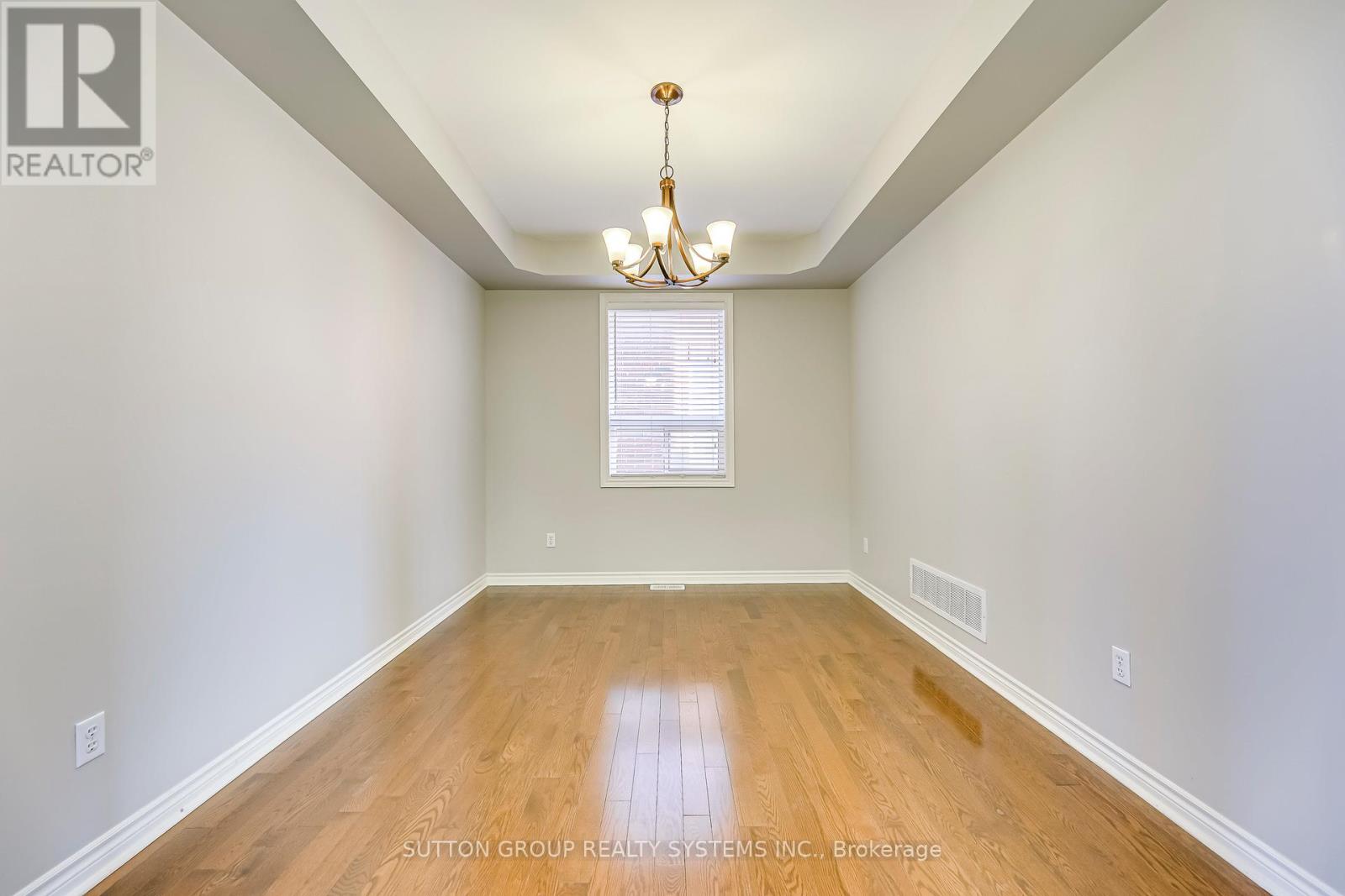 2132 Pine Glen Road, Oakville, Ontario  L6M 5B4 - Photo 9 - W13114352