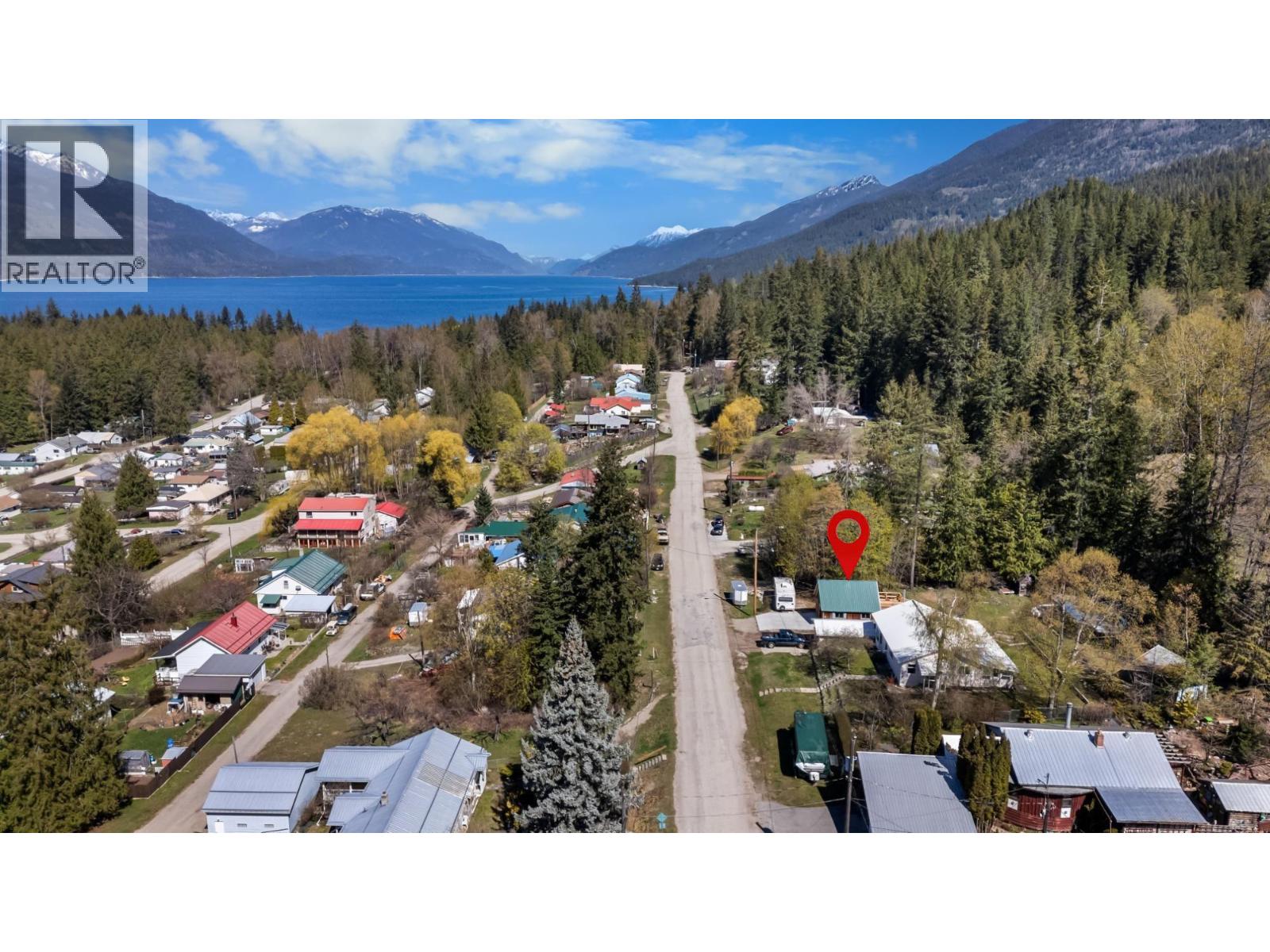 1524 Russel Avenue, Riondel, British Columbia  V0B 2B0 - Photo 9 - 10385462