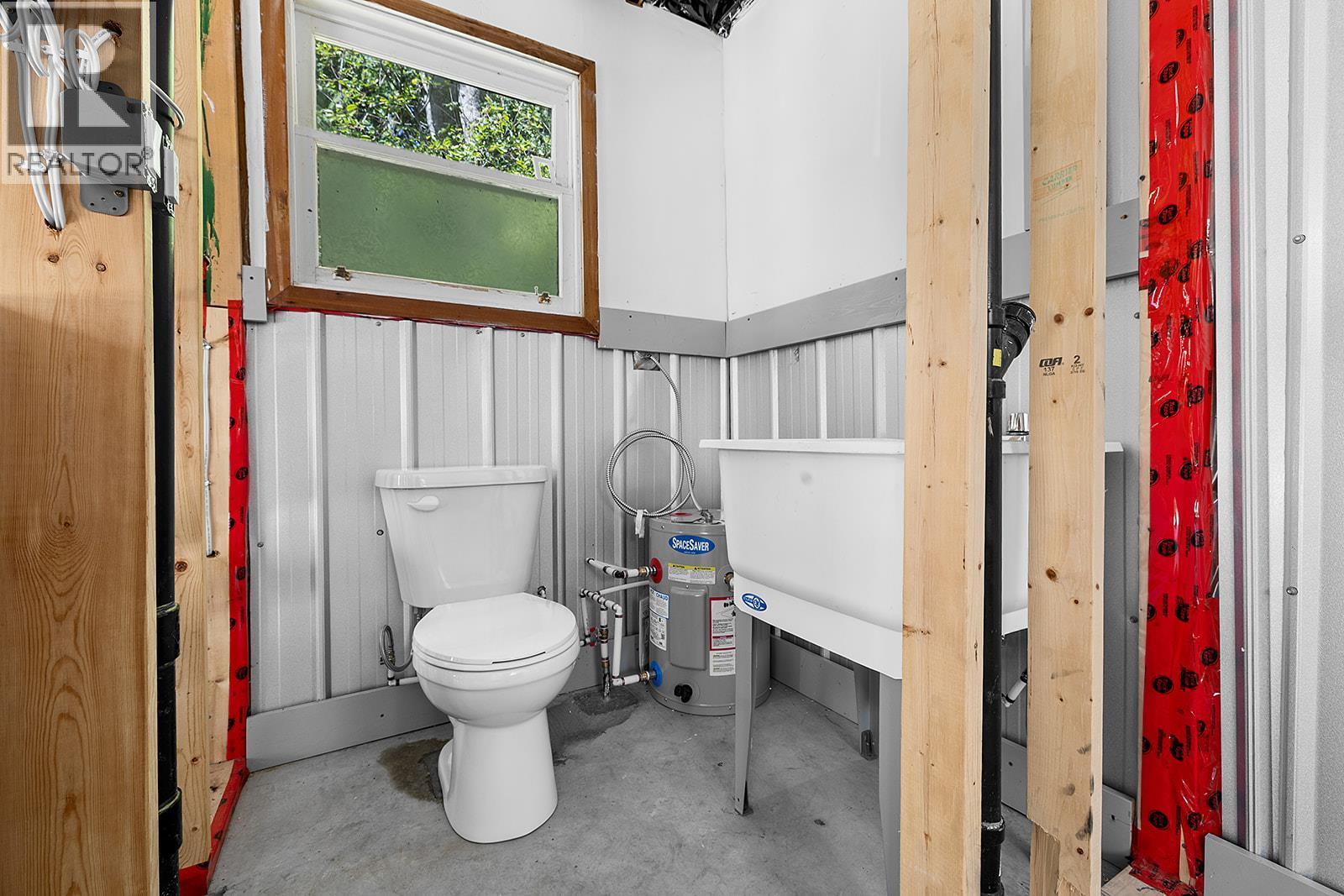 1524 Russel Avenue, Riondel, British Columbia  V0B 2B0 - Photo 17 - 10385462