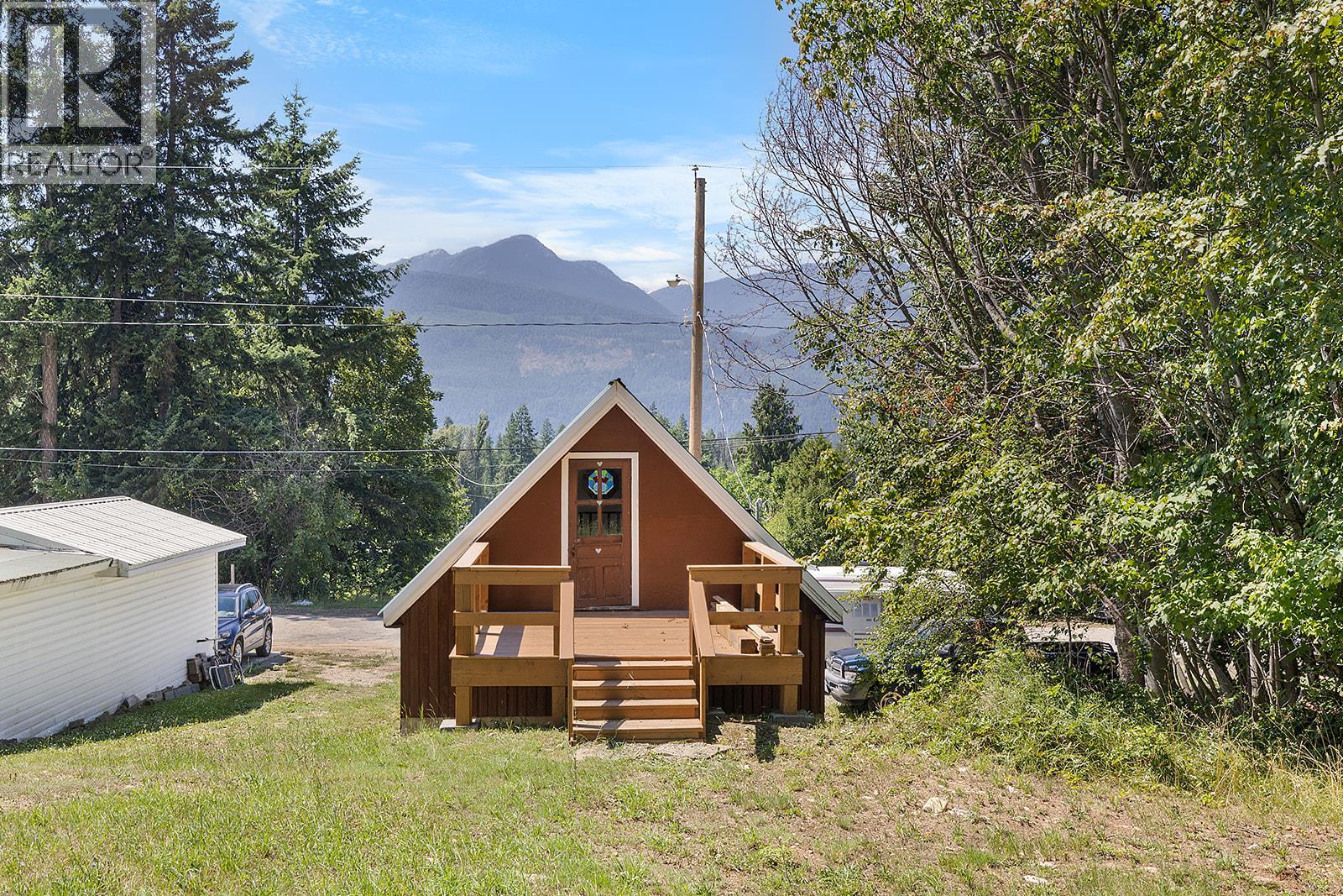 1524 Russel Avenue, Riondel, British Columbia  V0B 2B0 - Photo 18 - 10385462