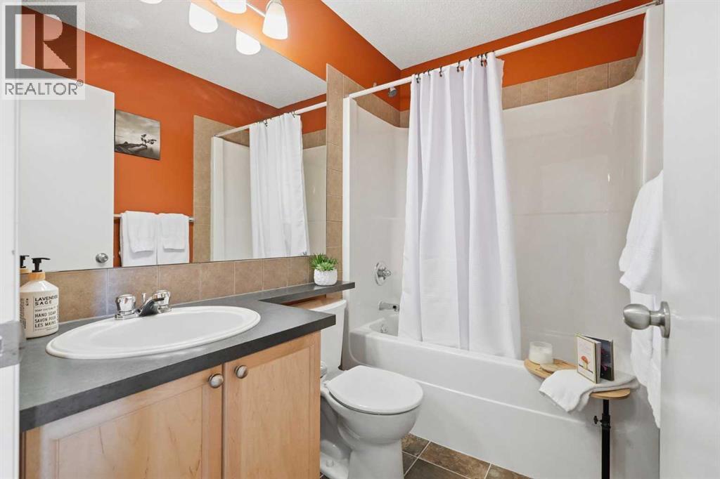 127 Tuscany Valley Rise NW, Calgary, Alberta  T3L 2J1 - Photo 17 - A2296700