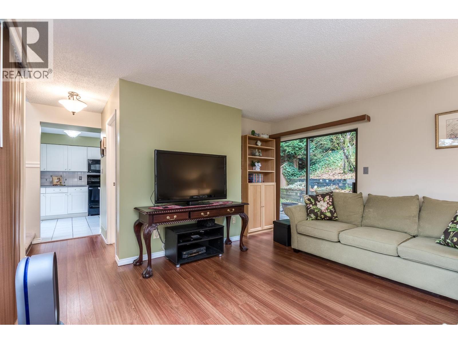 507 Cambridge Way, Port Moody, British Columbia  V3H 3V1 - Photo 5 - R3107439