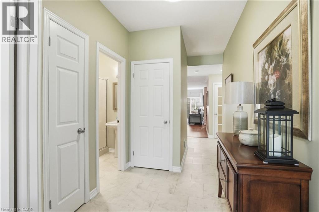 96 Abbotsford Trail, Hamilton, Ontario  L9B 0A4 - Photo 5 - 40829314