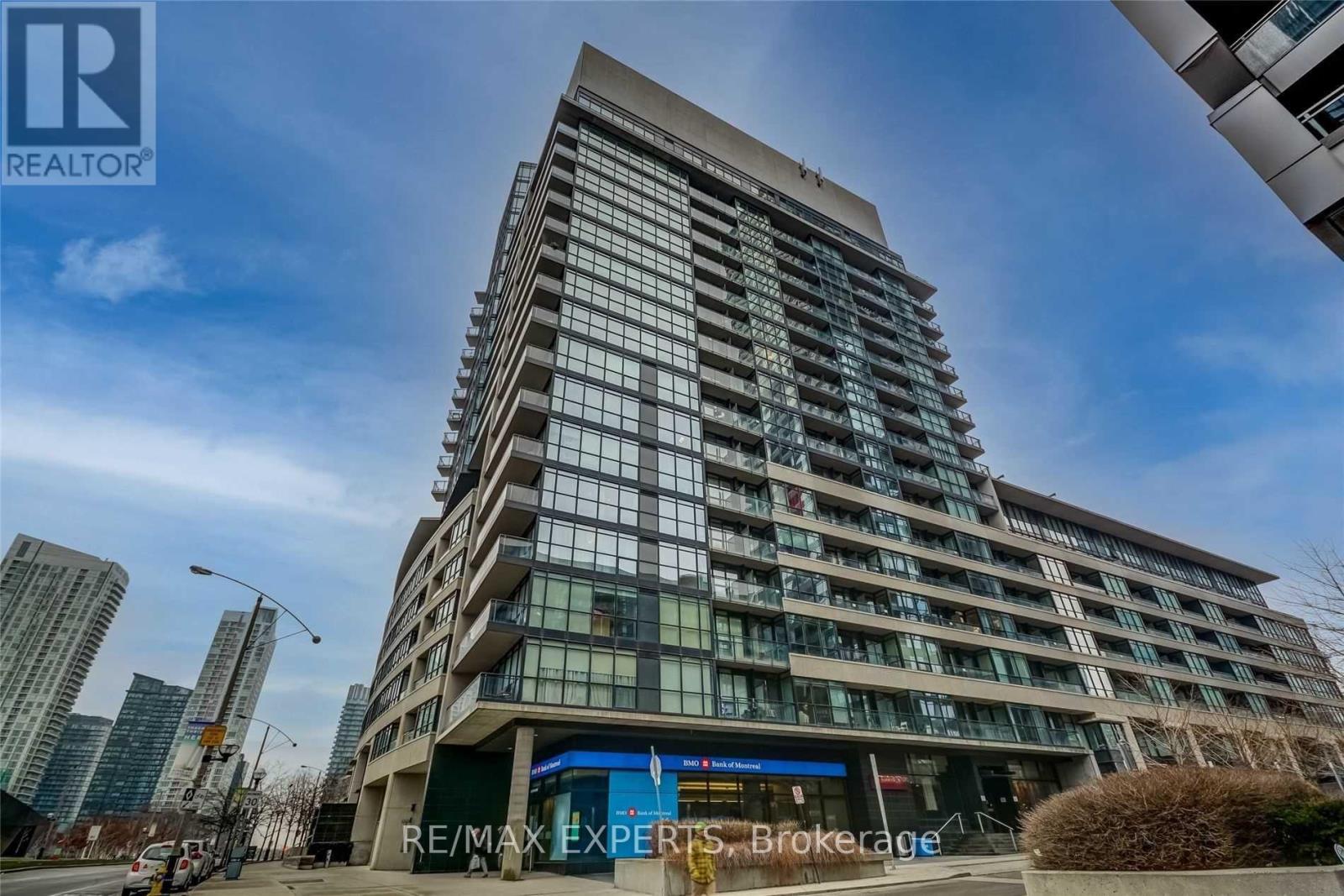 605 - 8 TELEGRAM MEWS, Toronto, Ontario