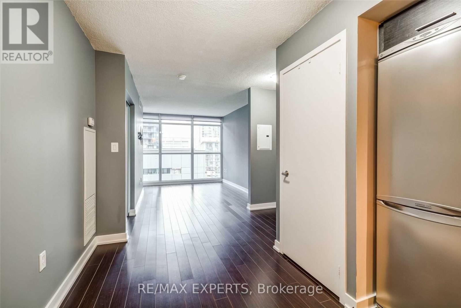 605 - 8 Telegram Mews, Toronto, Ontario  M5V 3Z5 - Photo 11 - C13114408