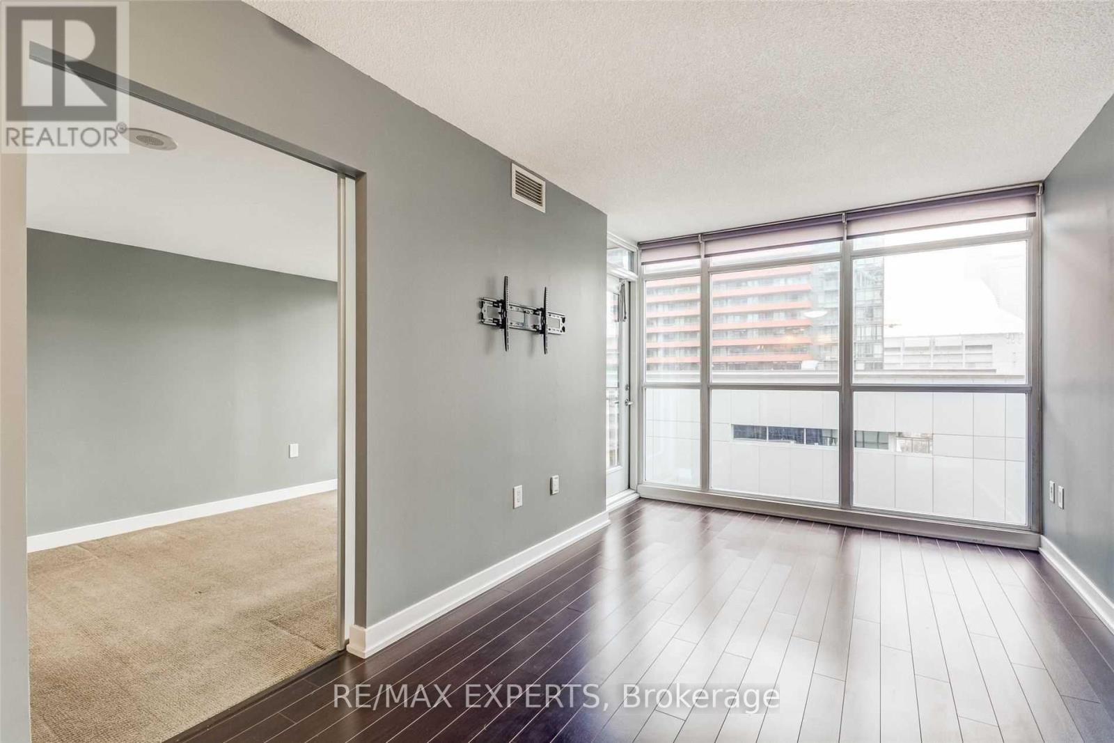 605 - 8 Telegram Mews, Toronto, Ontario  M5V 3Z5 - Photo 13 - C13114408