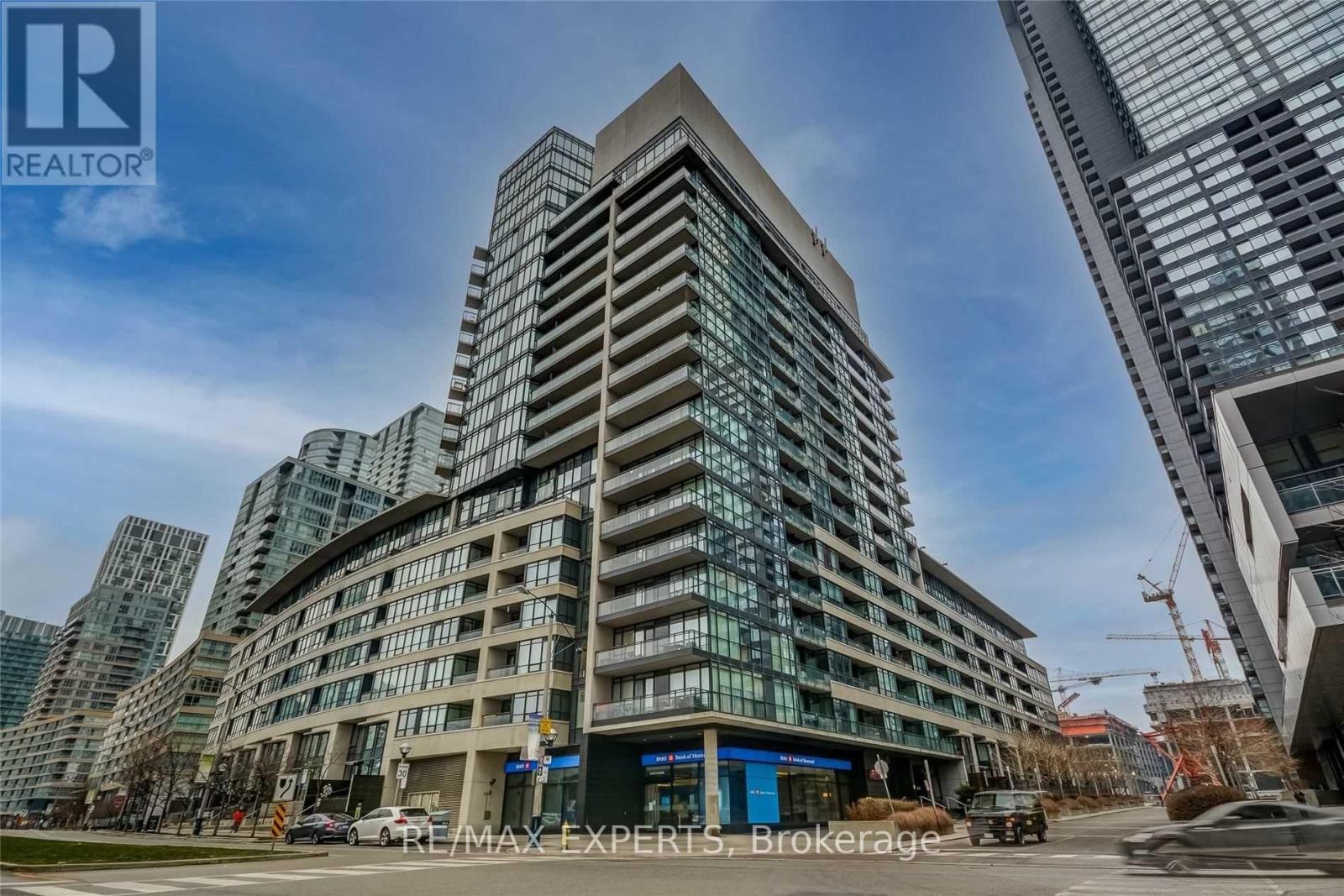 605 - 8 Telegram Mews, Toronto, Ontario  M5V 3Z5 - Photo 2 - C13114408