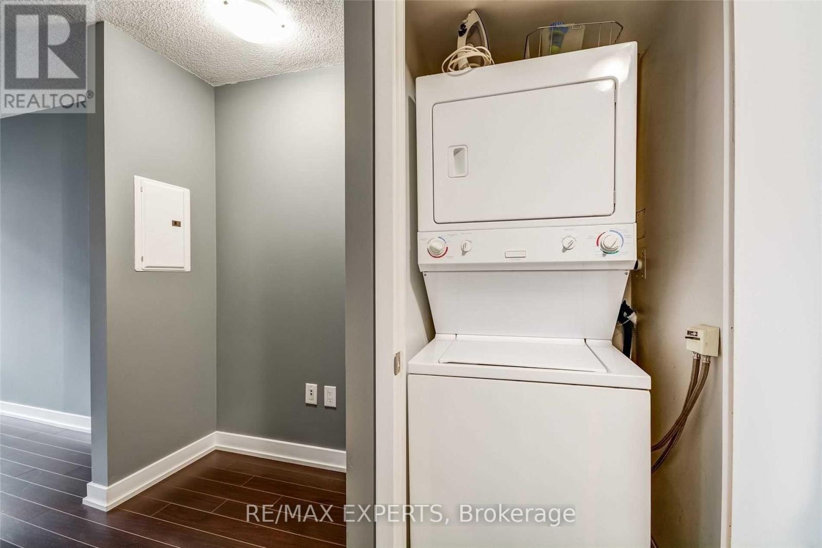 605 - 8 Telegram Mews, Toronto, Ontario  M5V 3Z5 - Photo 21 - C13114408