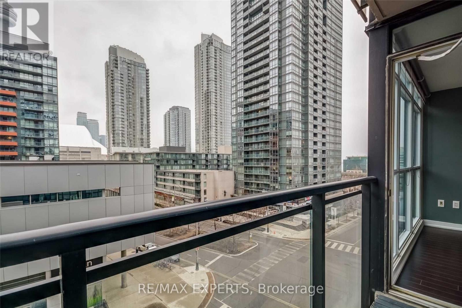 605 - 8 Telegram Mews, Toronto, Ontario  M5V 3Z5 - Photo 25 - C13114408