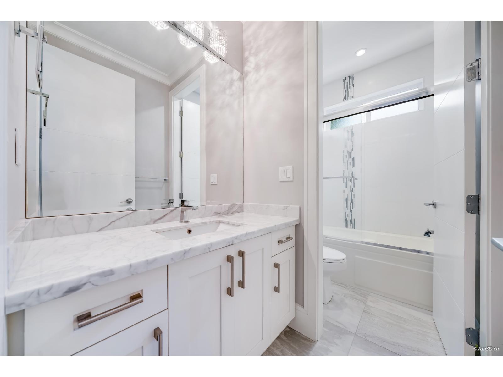 15764 Buena Vista Avenue, White Rock, British Columbia  V4B 2A1 - Photo 3 - R3121957