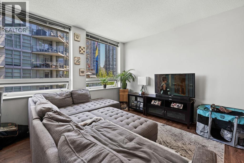 806 633 Kinghorne Mews, Vancouver, British Columbia  V6Z 3H3 - Photo 15 - R3122423