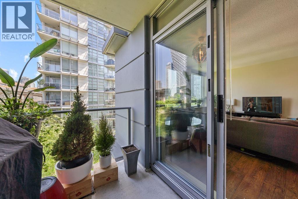 806 633 Kinghorne Mews, Vancouver, British Columbia  V6Z 3H3 - Photo 18 - R3122423