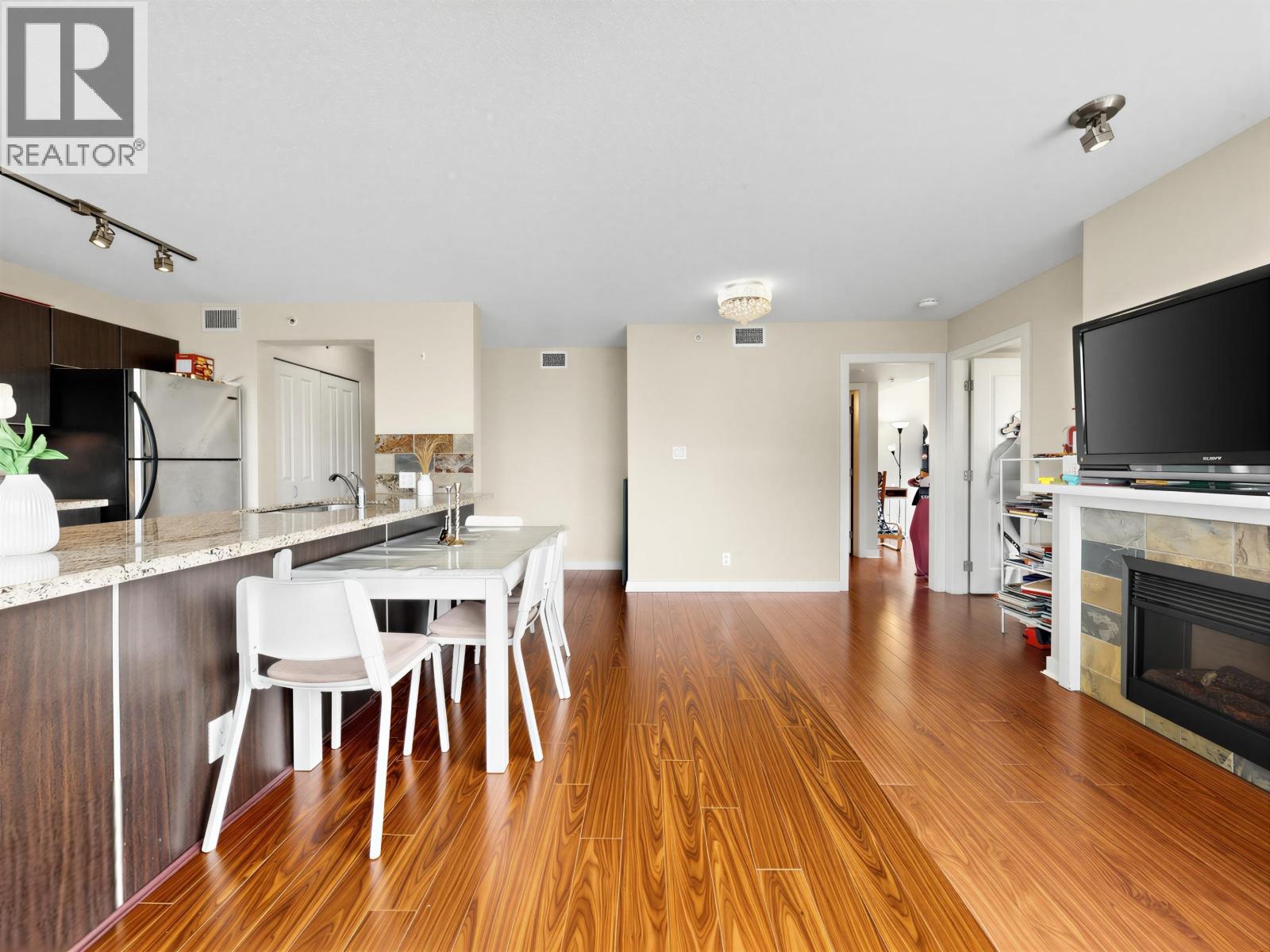 607 6068 No.3 Road, Richmond, British Columbia  V6Y 4M7 - Photo 5 - R3121247