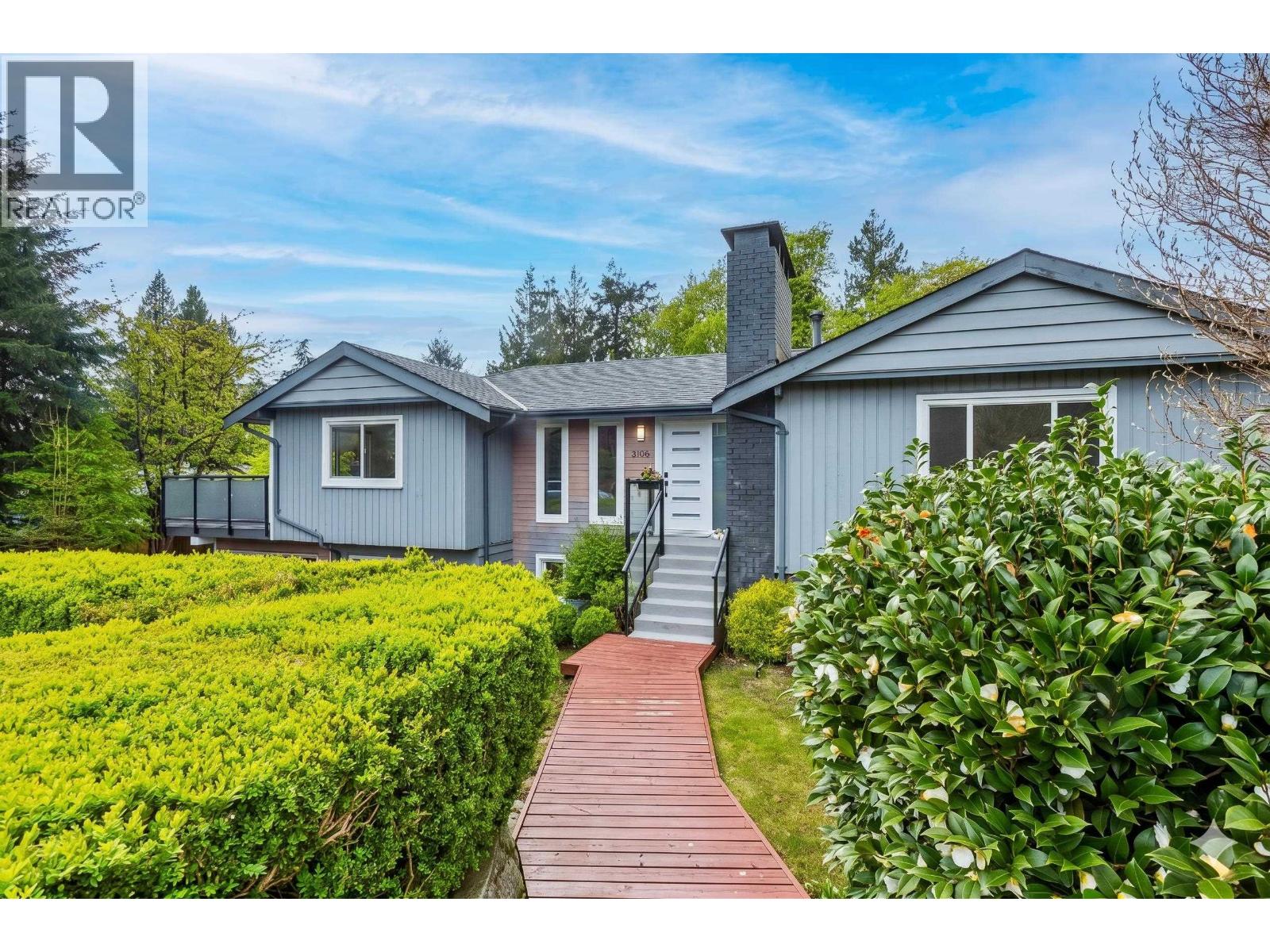 2999 LARSON ROAD, North Vancouver, British Columbia