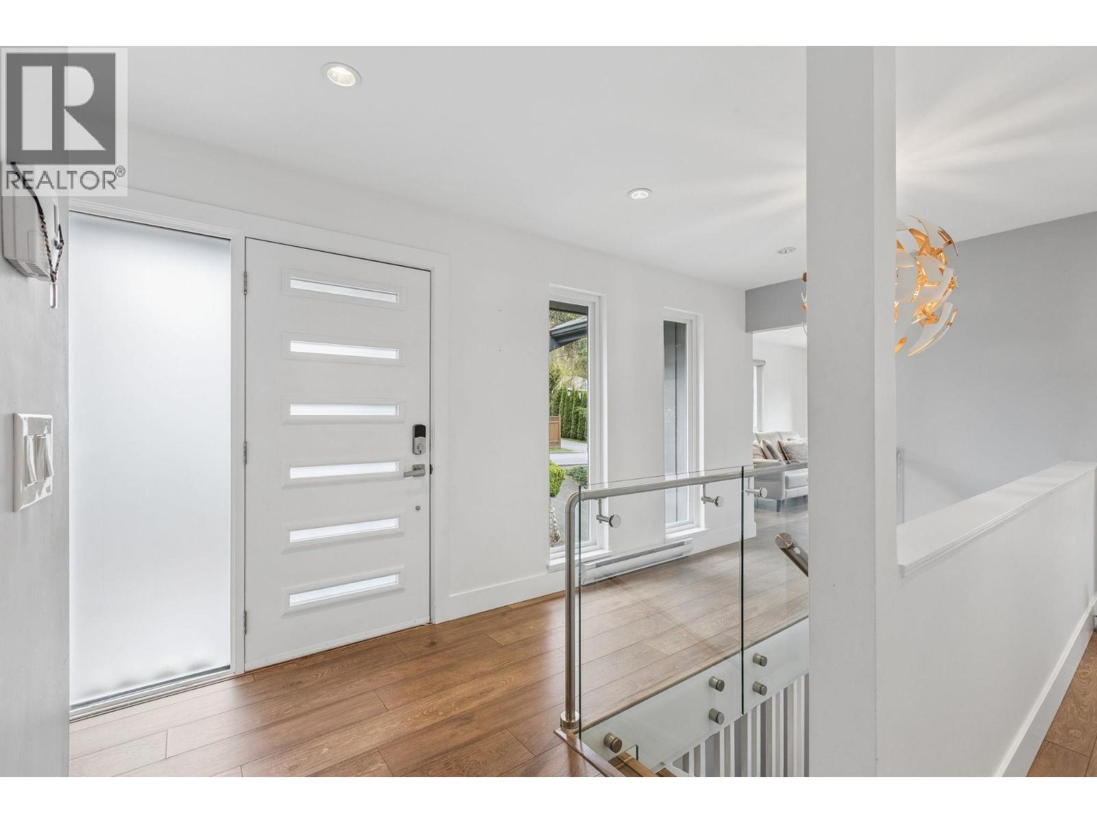 2999 Larson Road, North Vancouver, British Columbia  V7N 3W6 - Photo 4 - R3122428