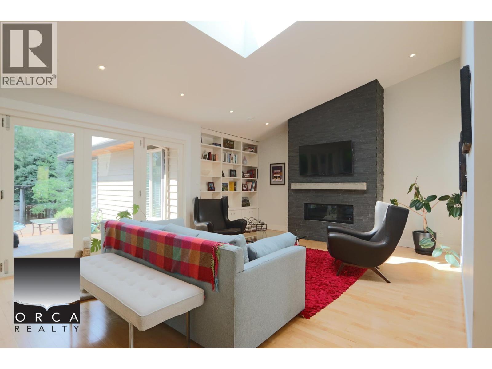 3685 Sunnycrest Drive, North Vancouver, British Columbia  V7R 3C5 - Photo 11 - R3122430