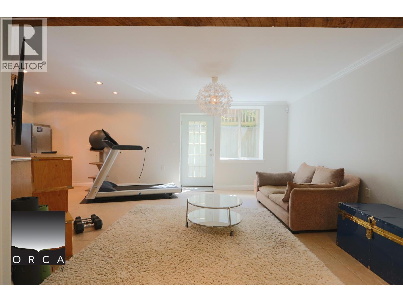 3685 Sunnycrest Drive, North Vancouver, British Columbia  V7R 3C5 - Photo 15 - R3122430