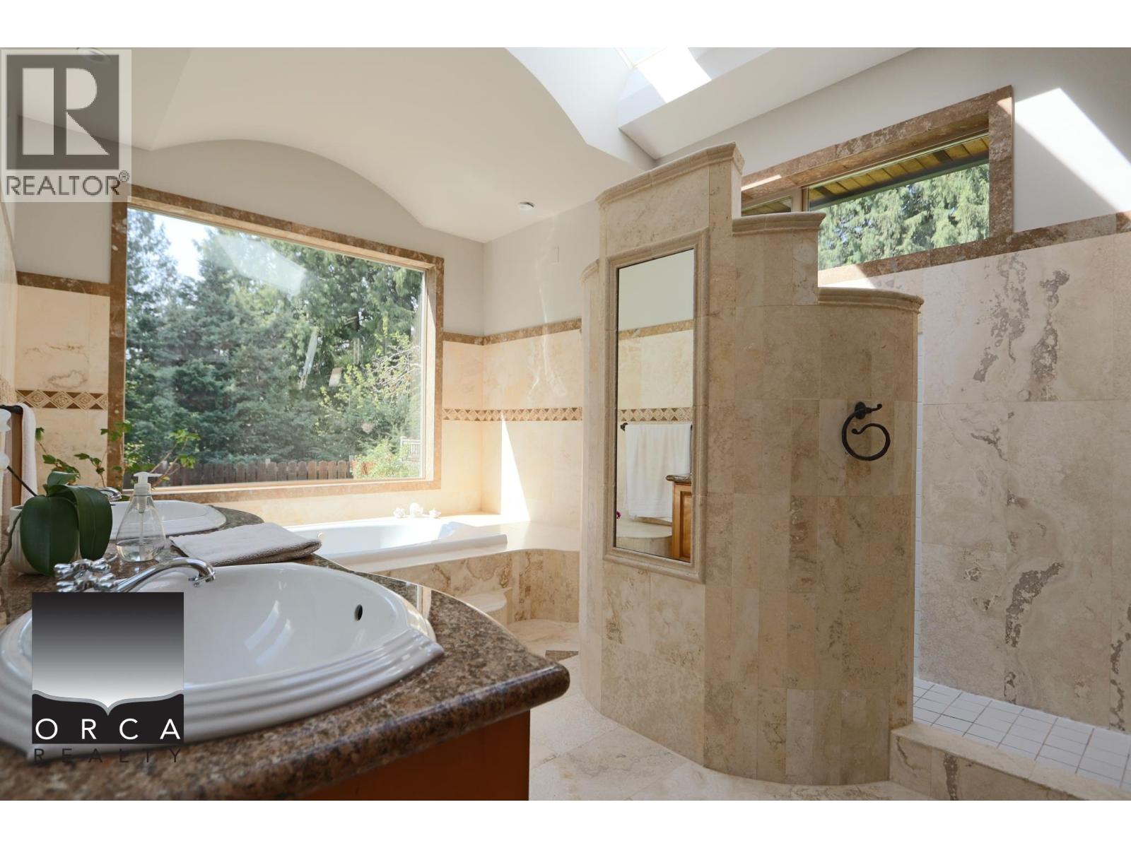 3685 Sunnycrest Drive, North Vancouver, British Columbia  V7R 3C5 - Photo 19 - R3122430