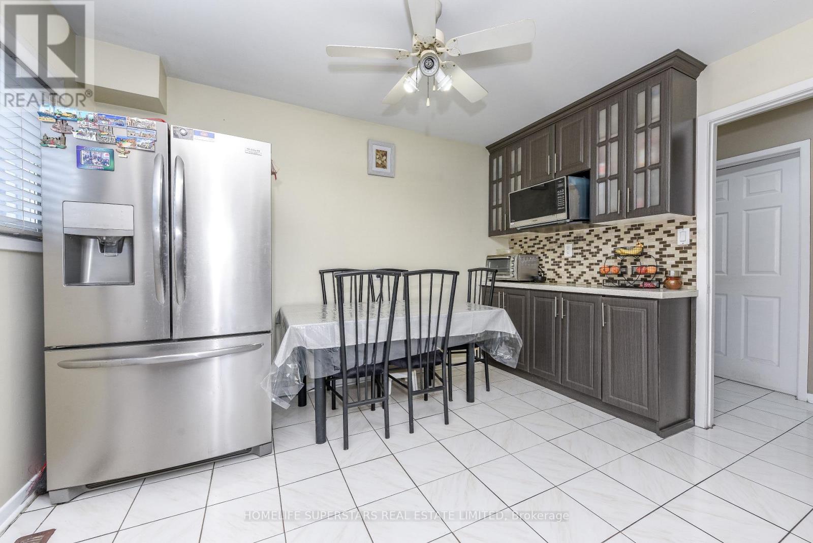 3280 Clara Drive, Mississauga, Ontario  L4T 2C7 - Photo 9 - W13114416