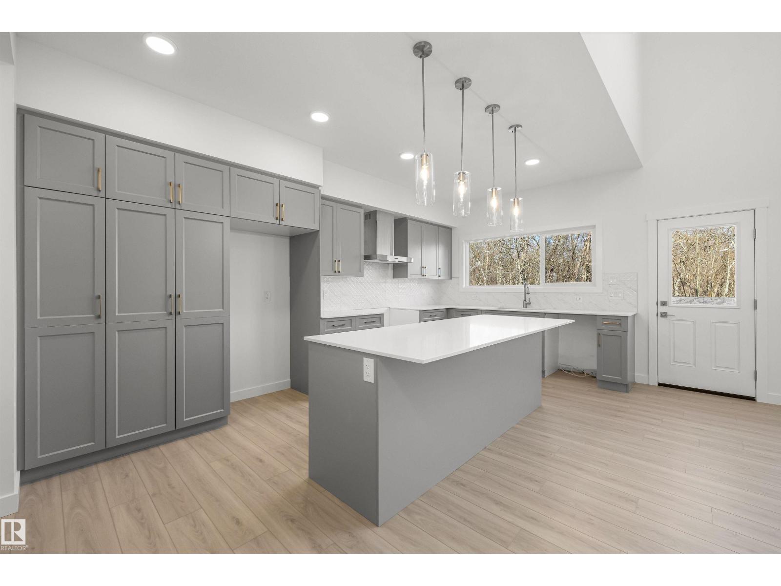 17615 7 St Ne, Edmonton, Alberta  T5Y 4K3 - Photo 13 - E4475089